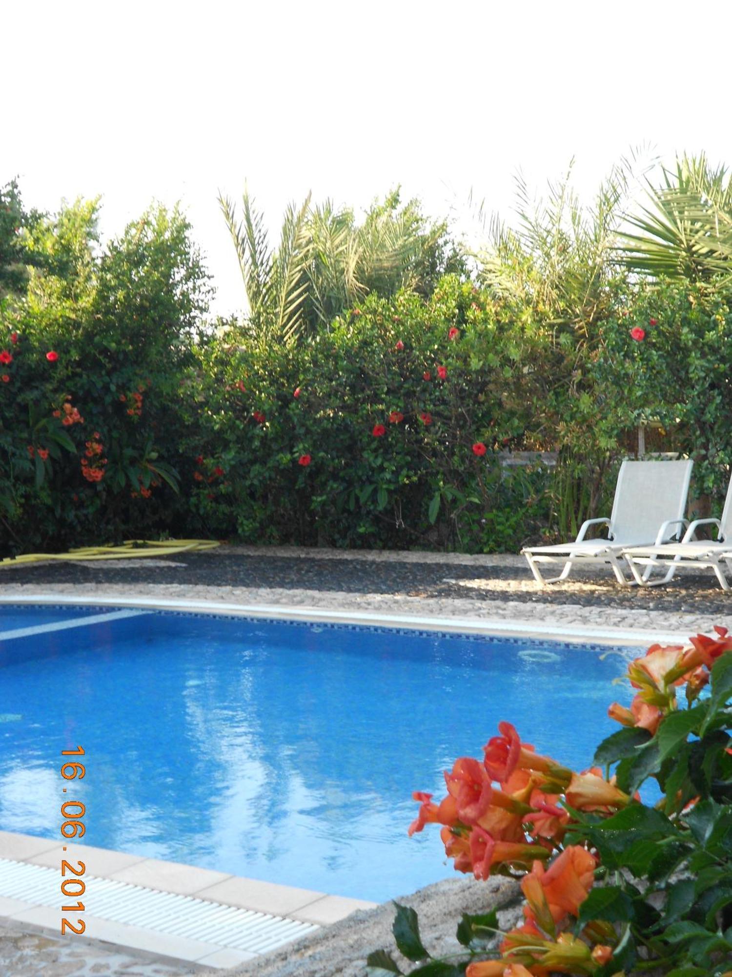 Sea Bliss Villas Karterados  Exterior photo